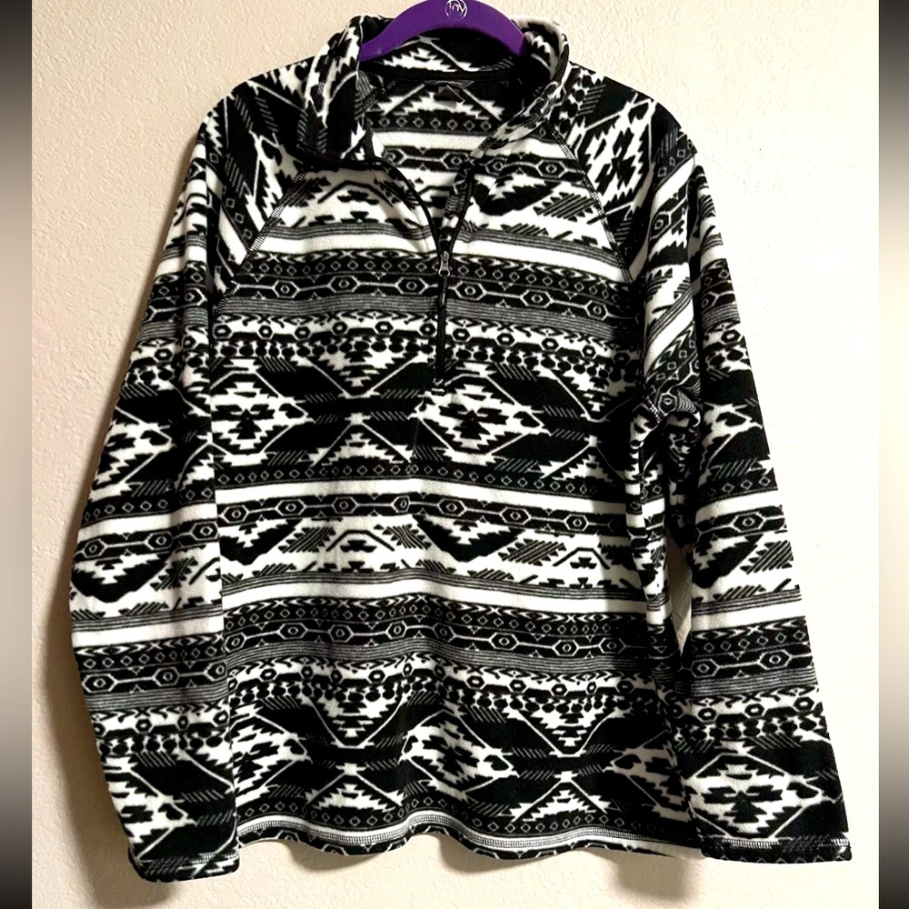 Eddie Bauer Women’s XL Black White Aztec Print Soft Fleece 1/4 Zip Cozy Warm